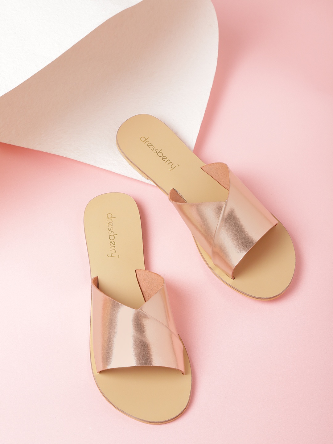 

DressBerry Women Rose Gold-Toned Solid Open Toe Flats