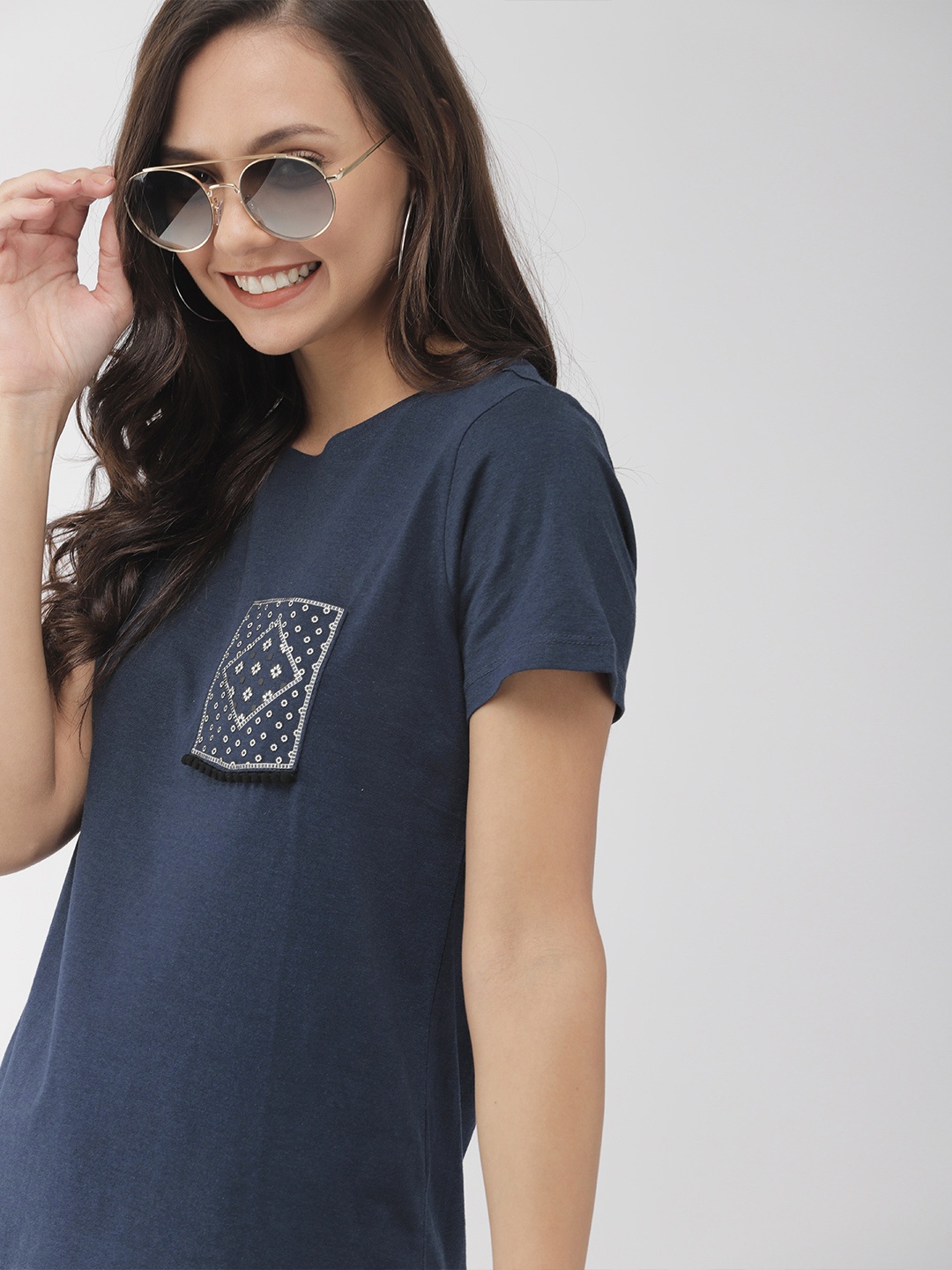 

Mast & Harbour Women Navy Blue Solid Round Neck T-shirt