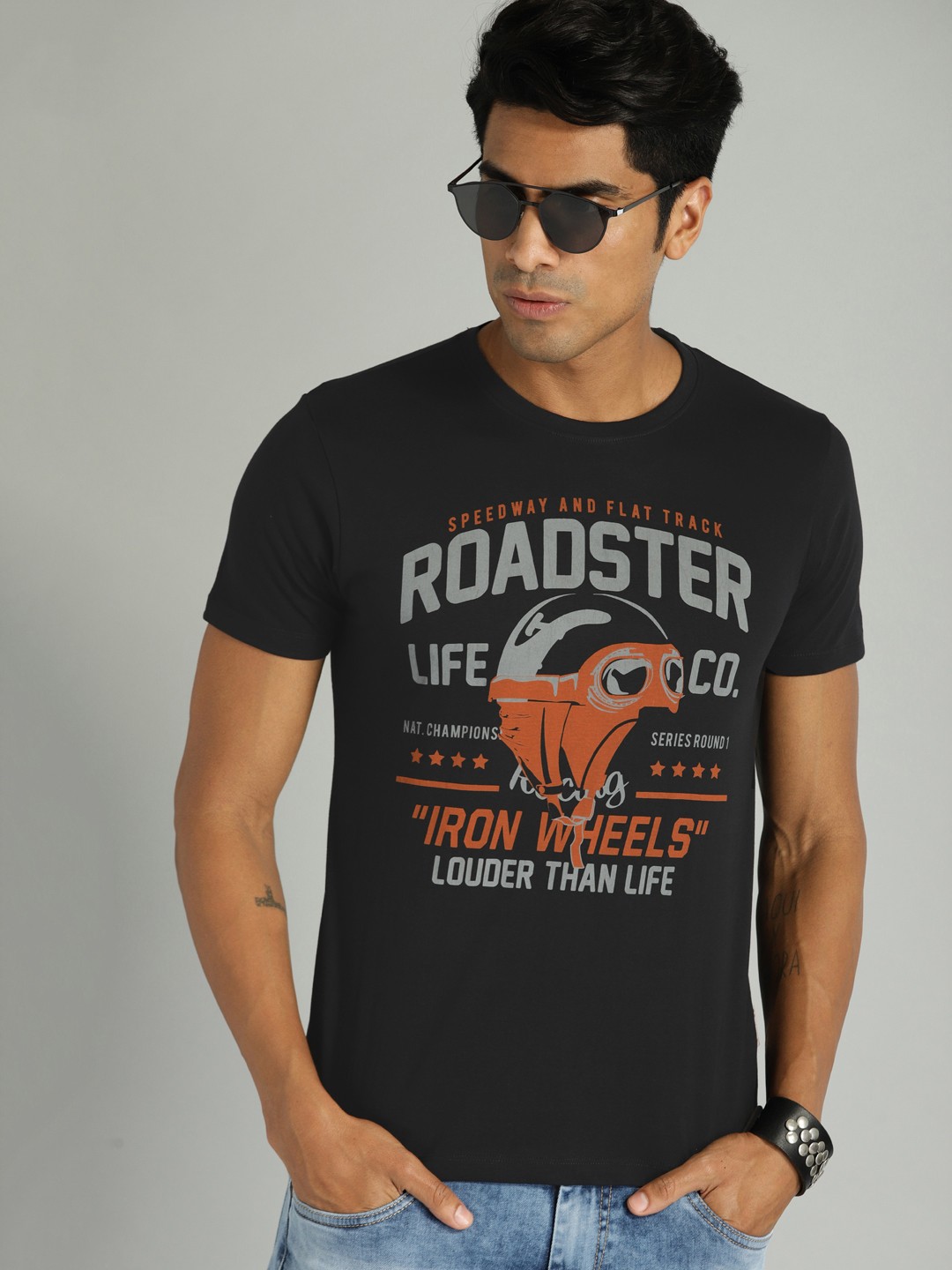 

The Roadster Lifestyle Co Men Black Printed Round Neck Pure Cotton T-shirt