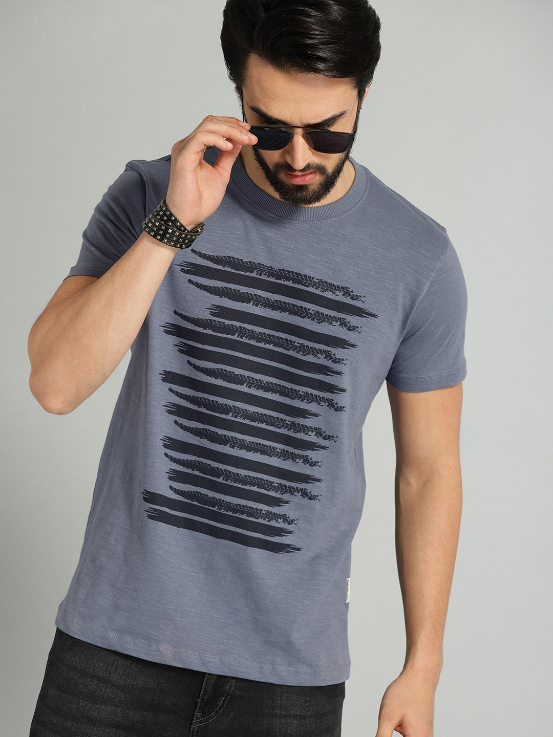 

The Roadster Lifestyle Co Men Blue Striped Cotton Pure Cotton T-shirt