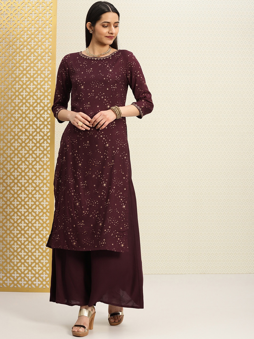 

House of Pataudi Women Burgundy Printed Kurta with Trousers