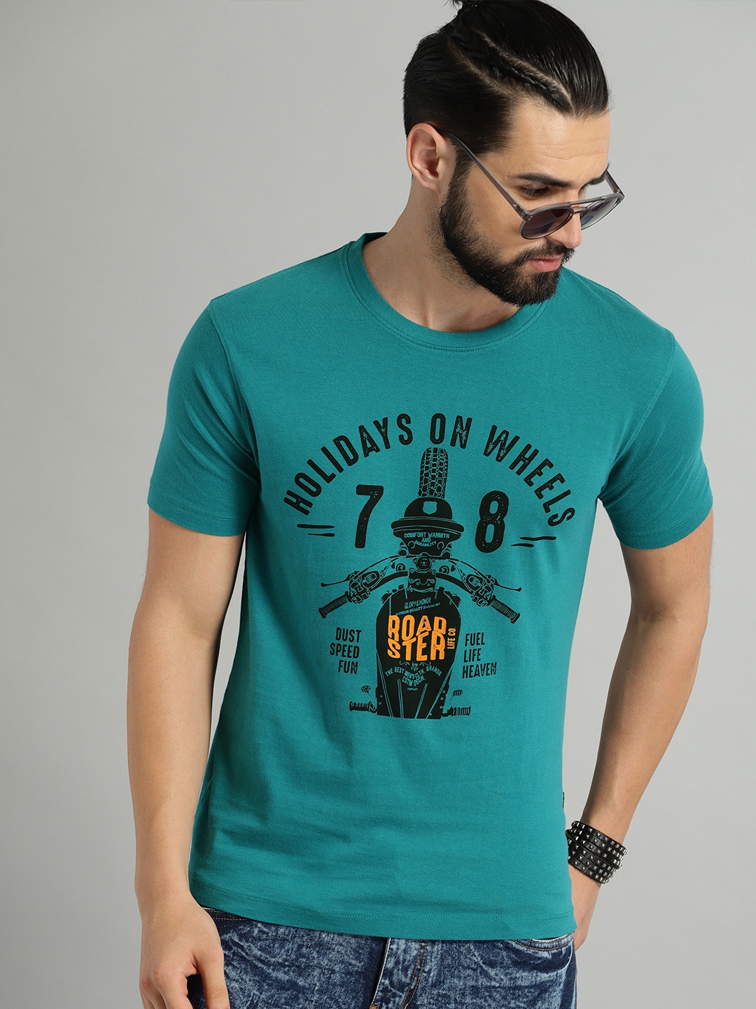 

Roadster Men Sea Green Printed Round Neck Pure Cotton T-shirt