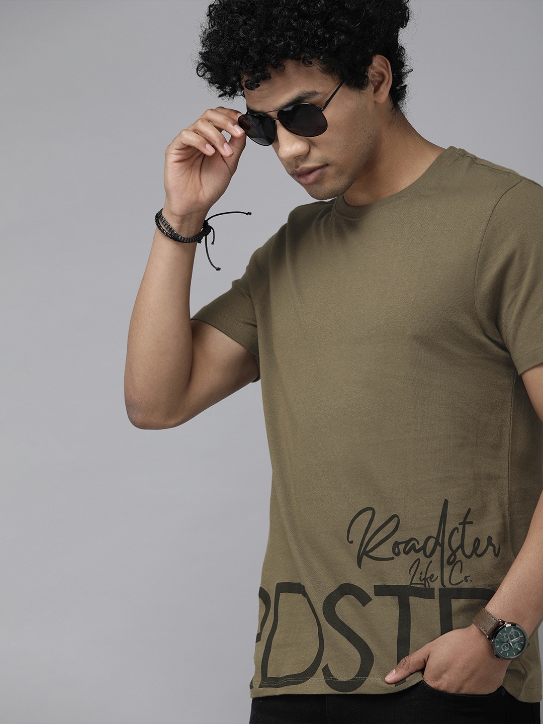 

Roadster Men Olive Green Printed Round Neck Pure Cotton T-shirt