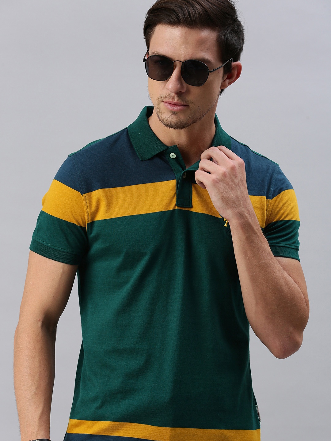 

The Roadster Lifestyle Co Men Green Colourblocked Polo Collar Pure Cotton T-shirt