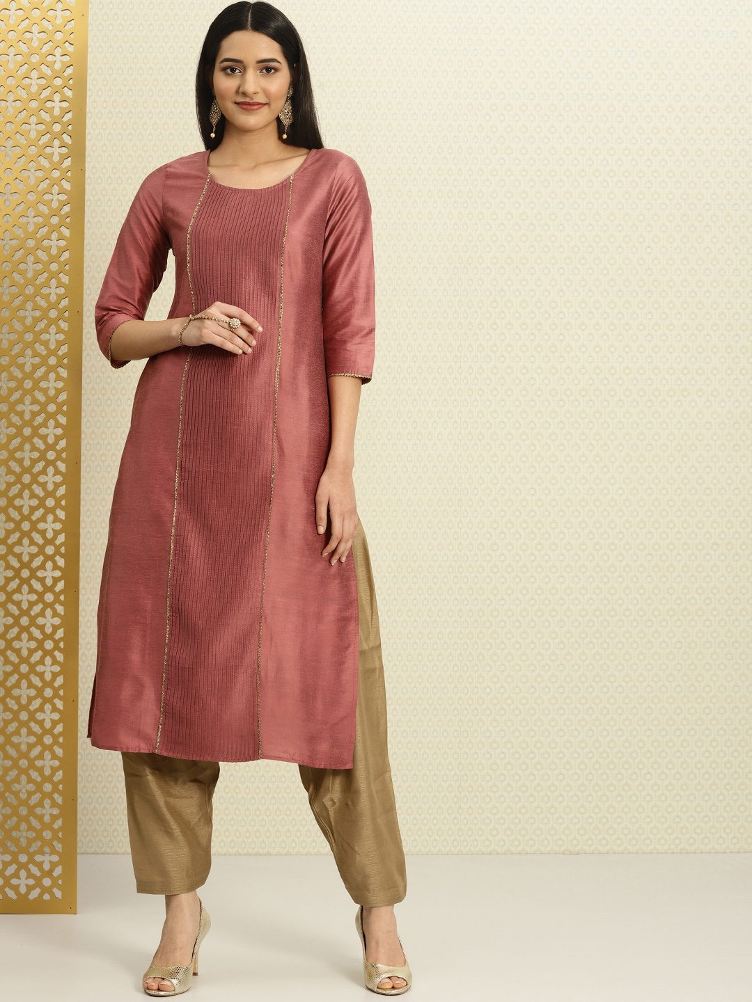 

House of Pataudi Women Mauve Solid A-Line Kurta