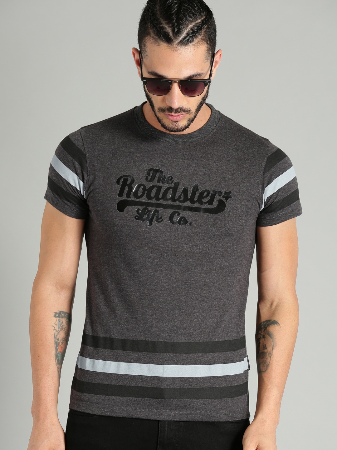 

The Roadster Lifestyle Co Men Charcoal Printed Round Neck T-shirt