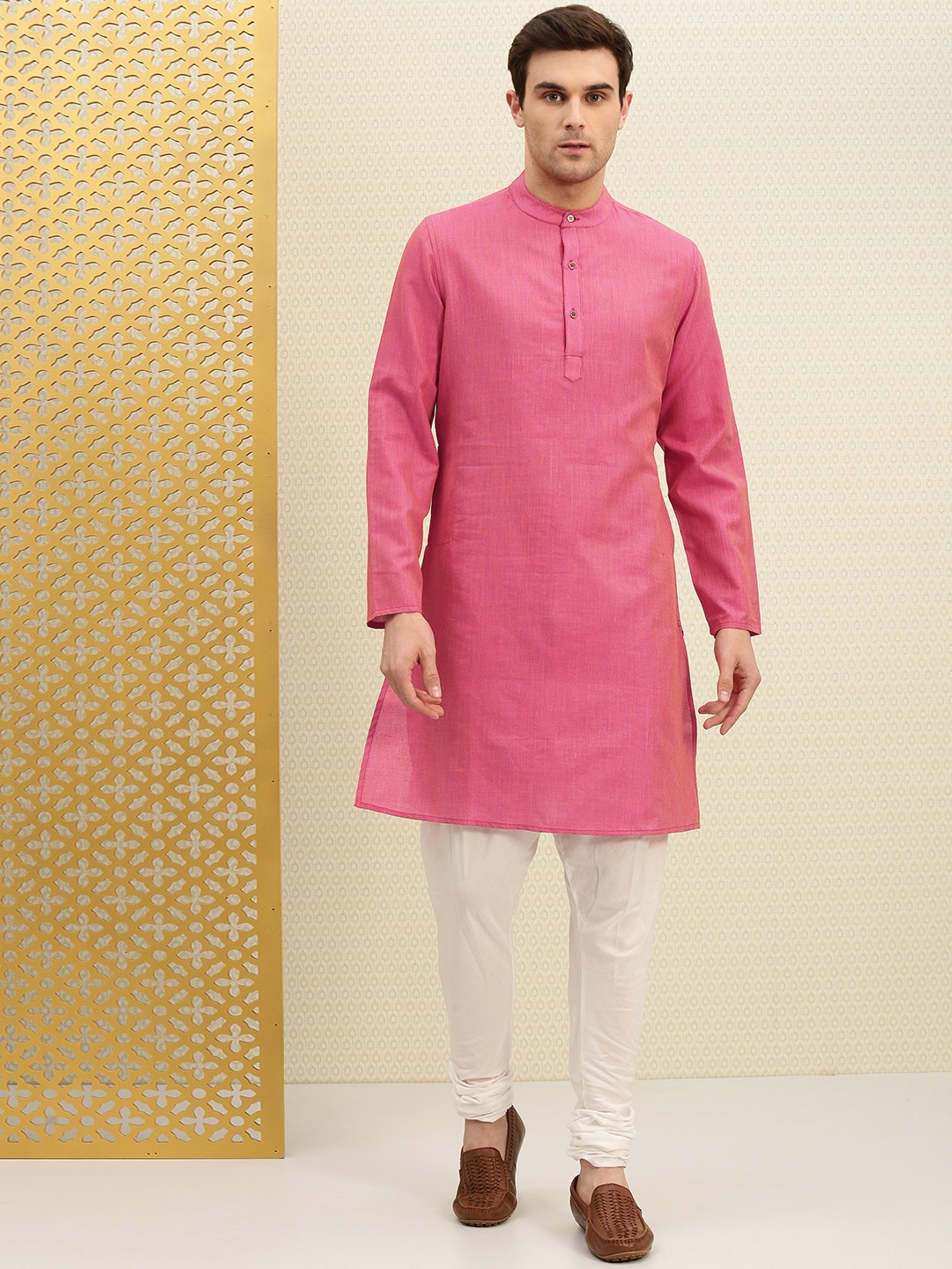 

House of Pataudi Men Pink Solid A-Line Kurta