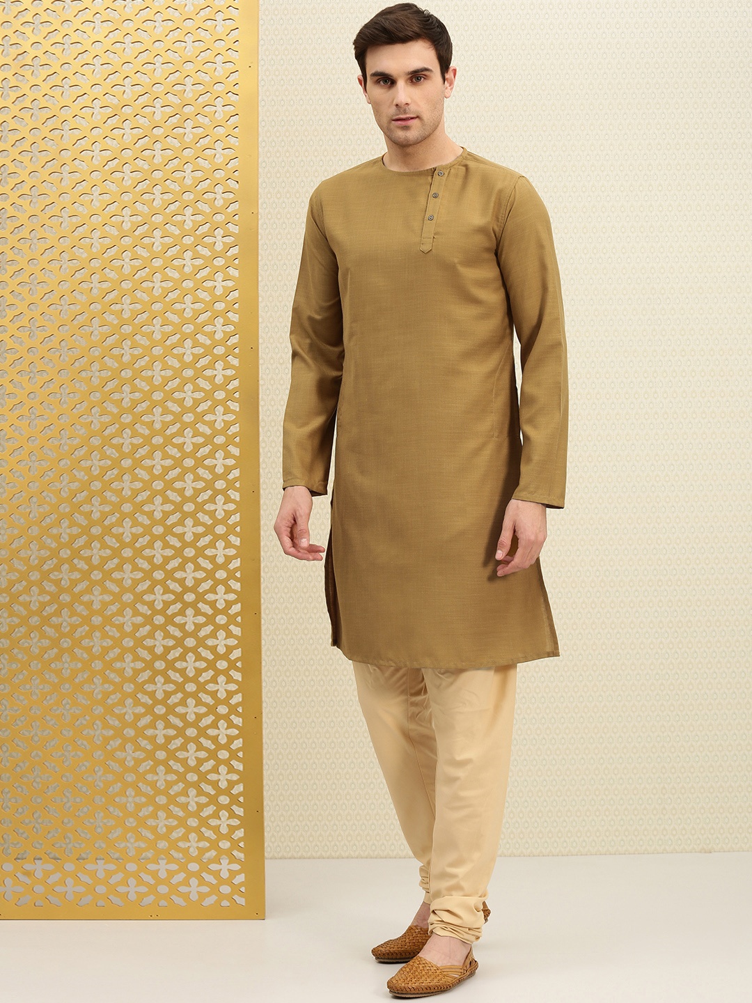 

House of Pataudi Men Mustard Solid A-Line Kurta