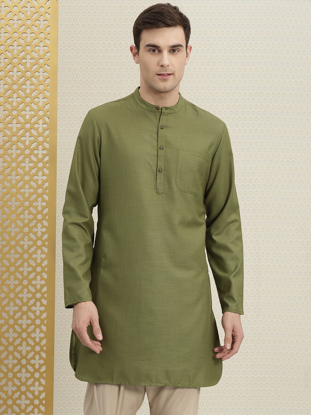 

House of Pataudi Men Olive Green Solid Straight Kurta