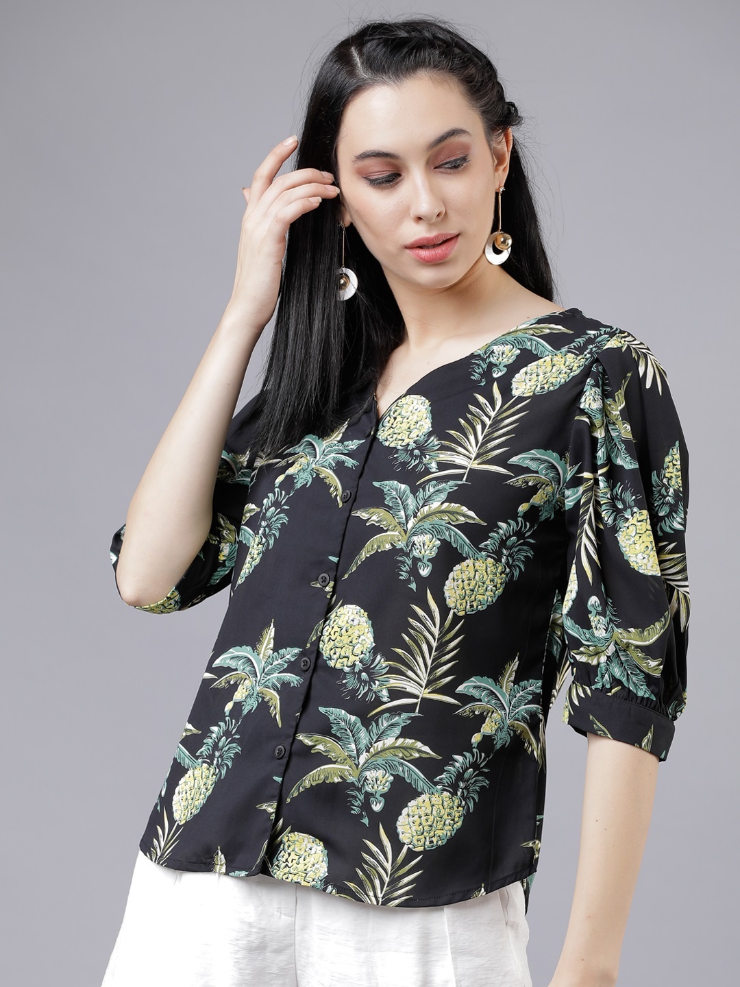 

Tokyo Talkies Women Black & Green Printed Shirt Style Top