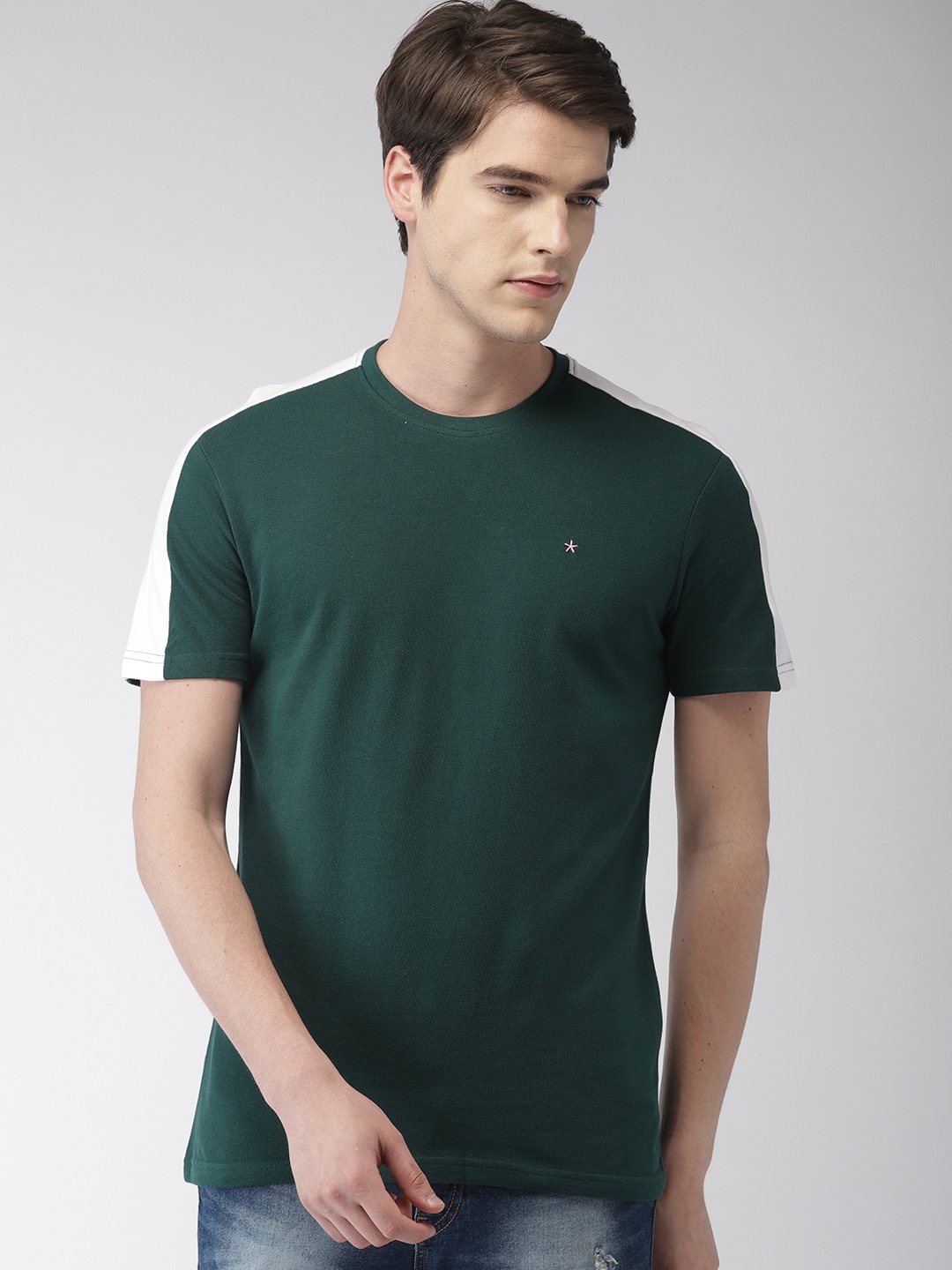 

Celio Men Green Solid Round Neck Pure Cotton T-shirt
