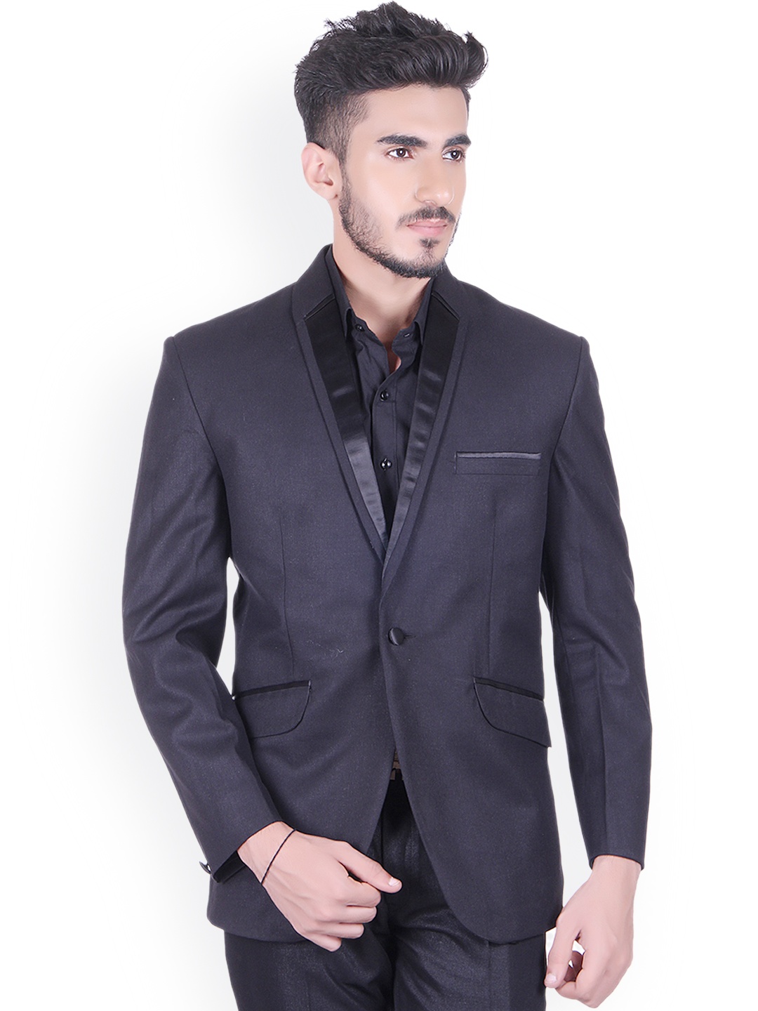 

Shaftesbury London Men Black Regular Fit Single-Breasted Party Tuxedo