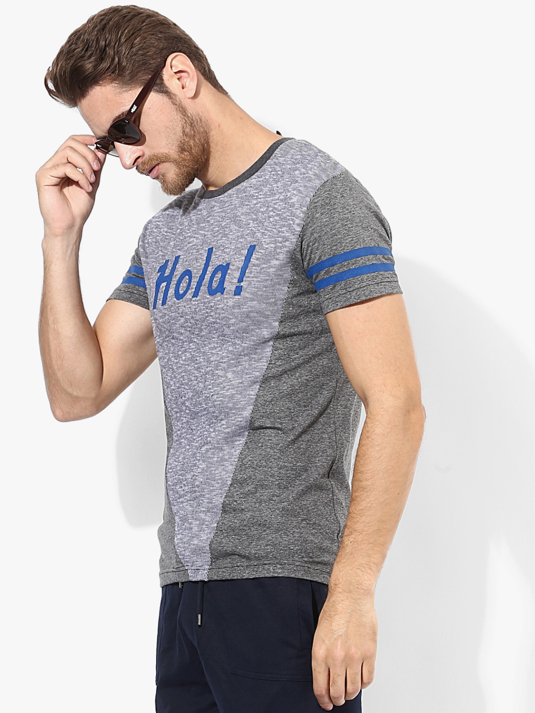 

Grey Printed Regular Fit Round Neck T-Shirt