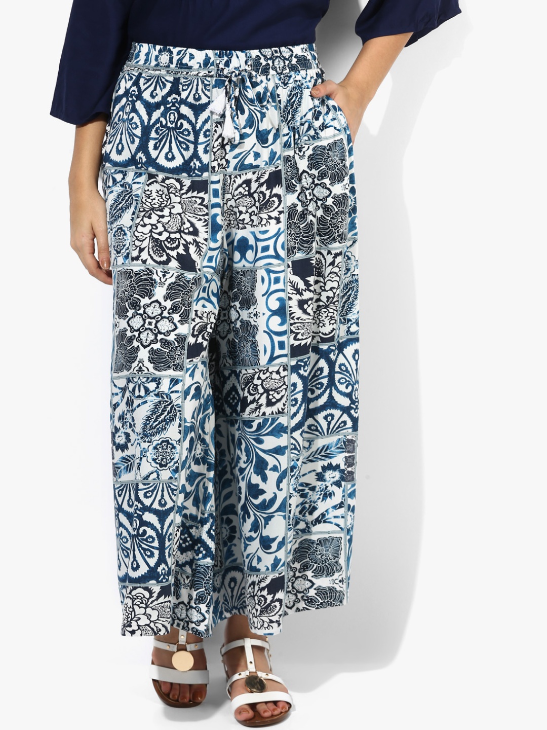 

RANGMANCH BY PANTALOONS Women Navy Blue & White Ethnic Motifs Printed Liva Palazzos