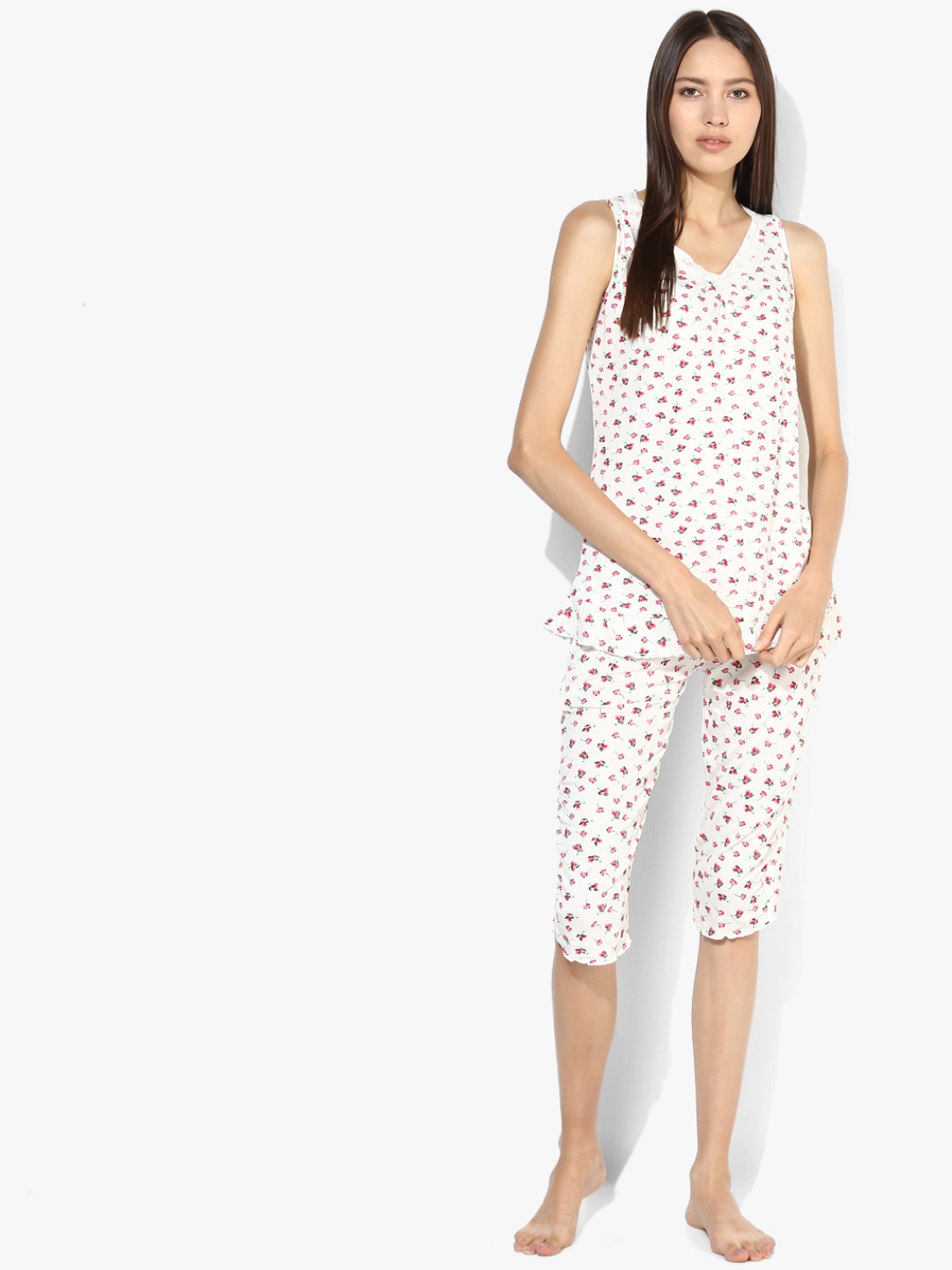 

Off White Printed Capri Set