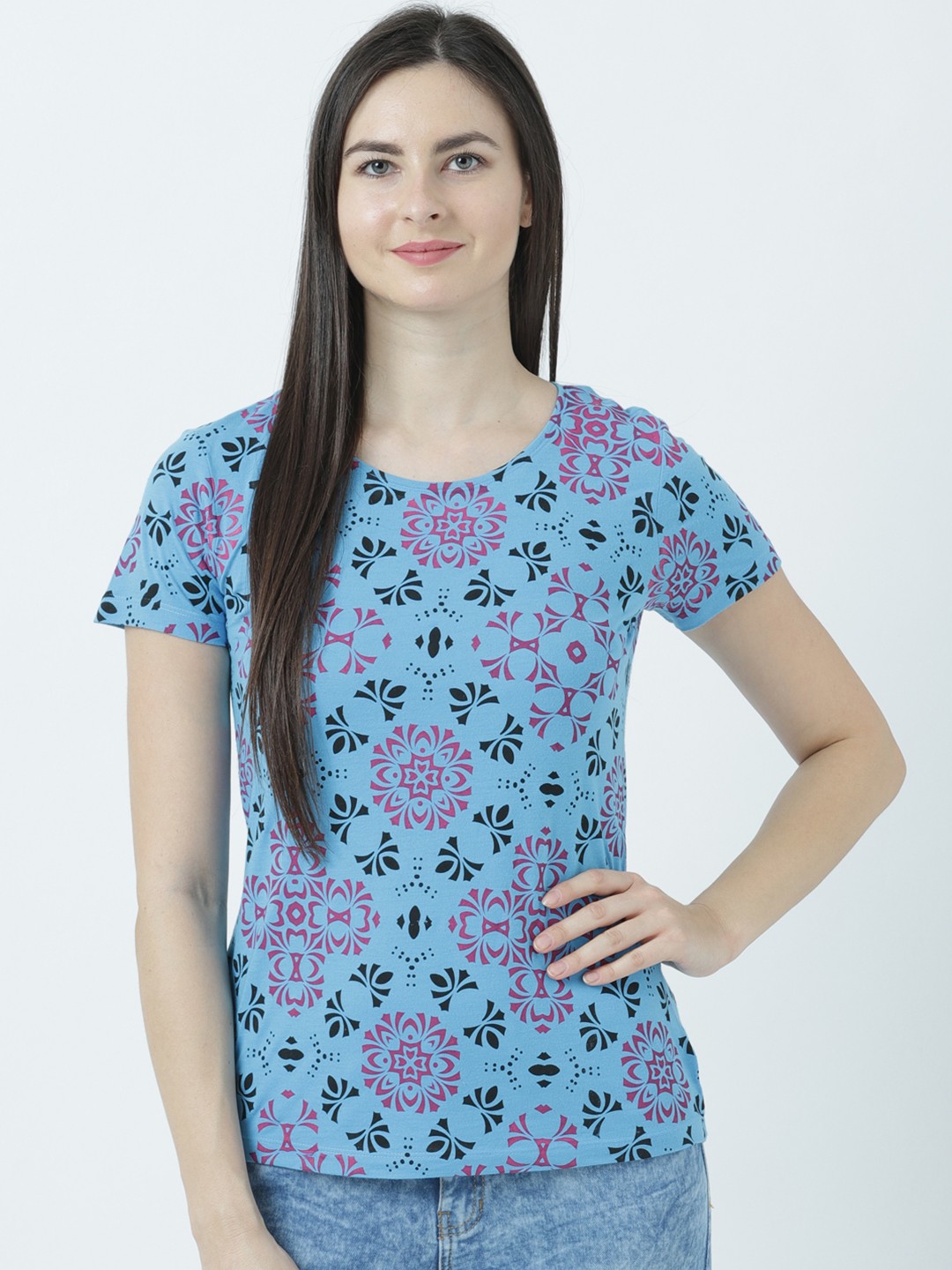 

Huetrap Women Turquoise Blue & Black Printed Round Neck T-shirt