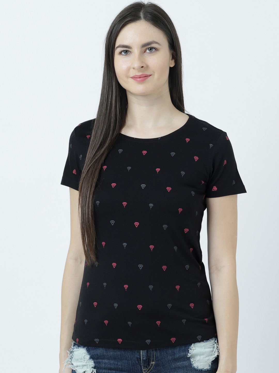 

Huetrap Women Black Printed Round Neck T-shirt