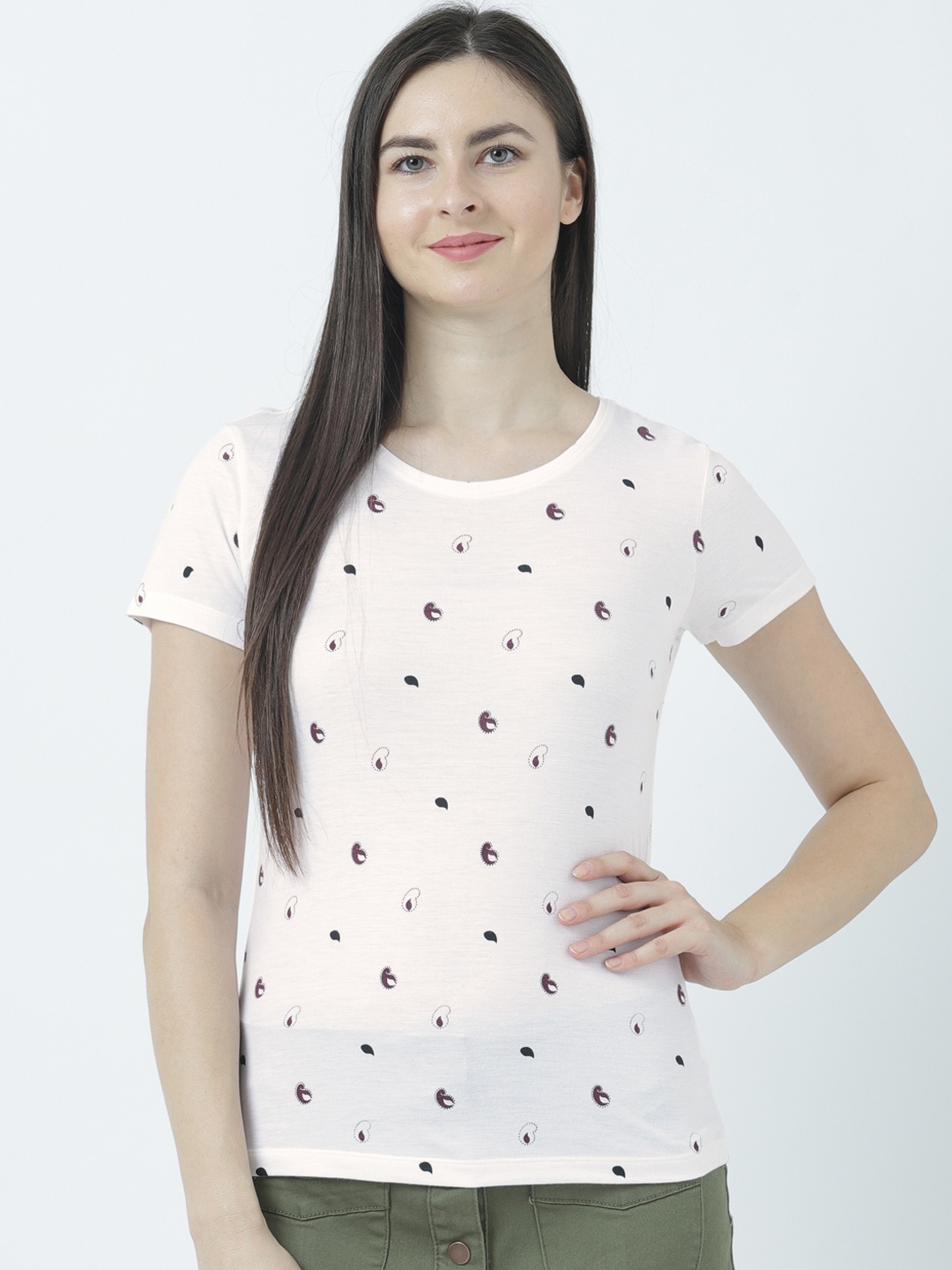 

Huetrap Women Off-White Printed Round Neck T-shirt