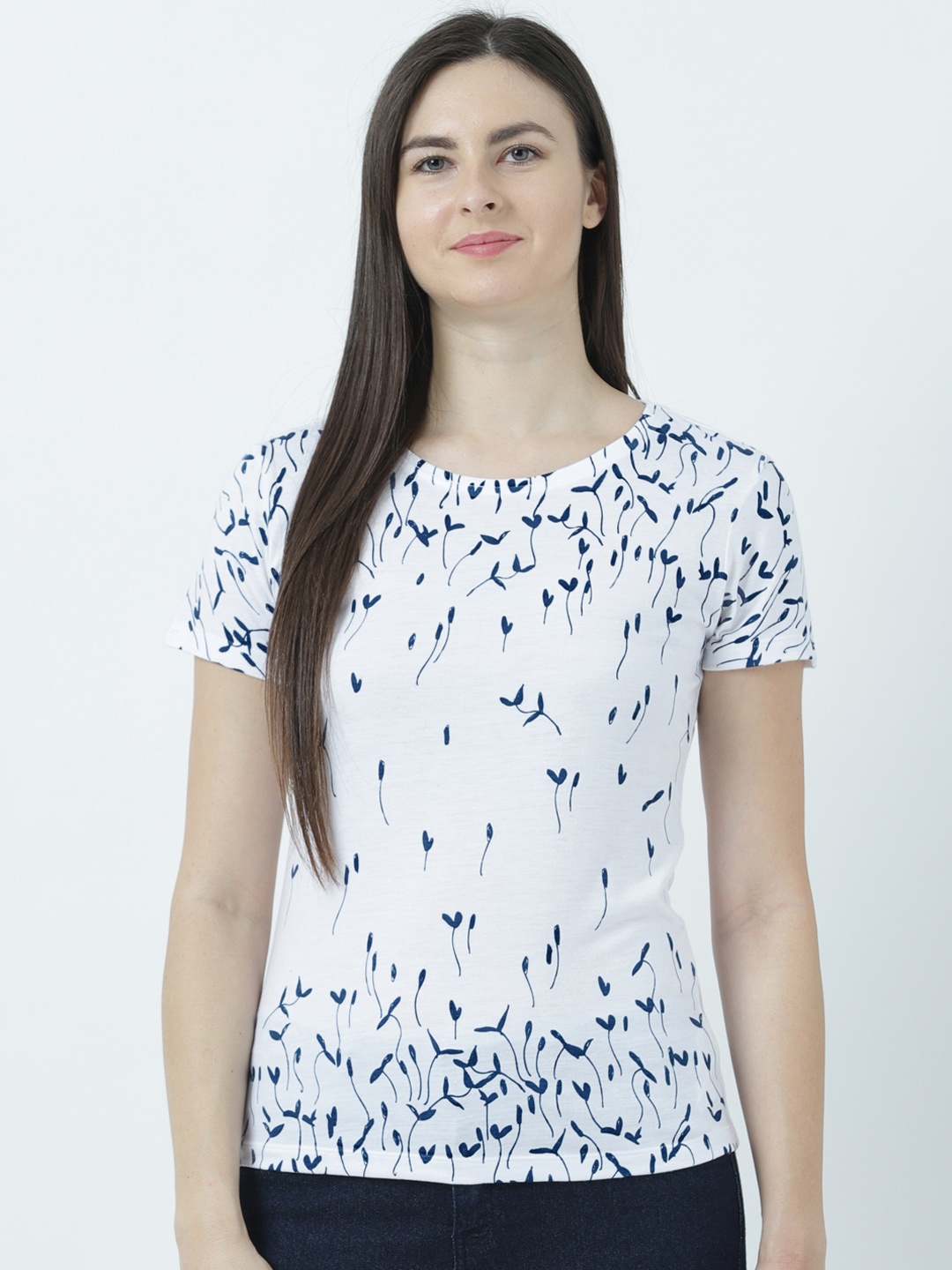 

Huetrap Women White Printed Round Neck T-shirt