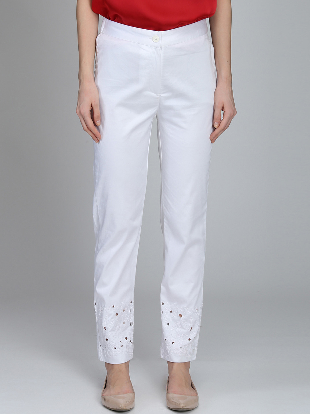 

NIZA Women White Regular Fit Solid Regular Trousers