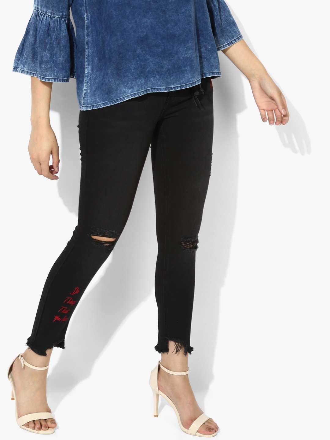 

Deal Jeans Women Black Skinny Fit Mid-Rise Slash Knee Jeans