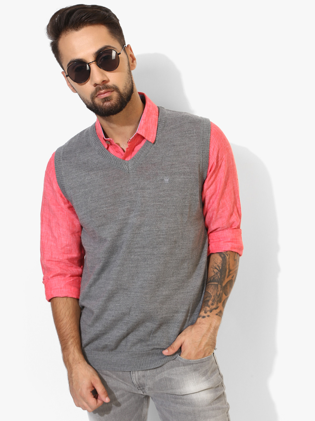 

Grey Solid V-Neck Sweater