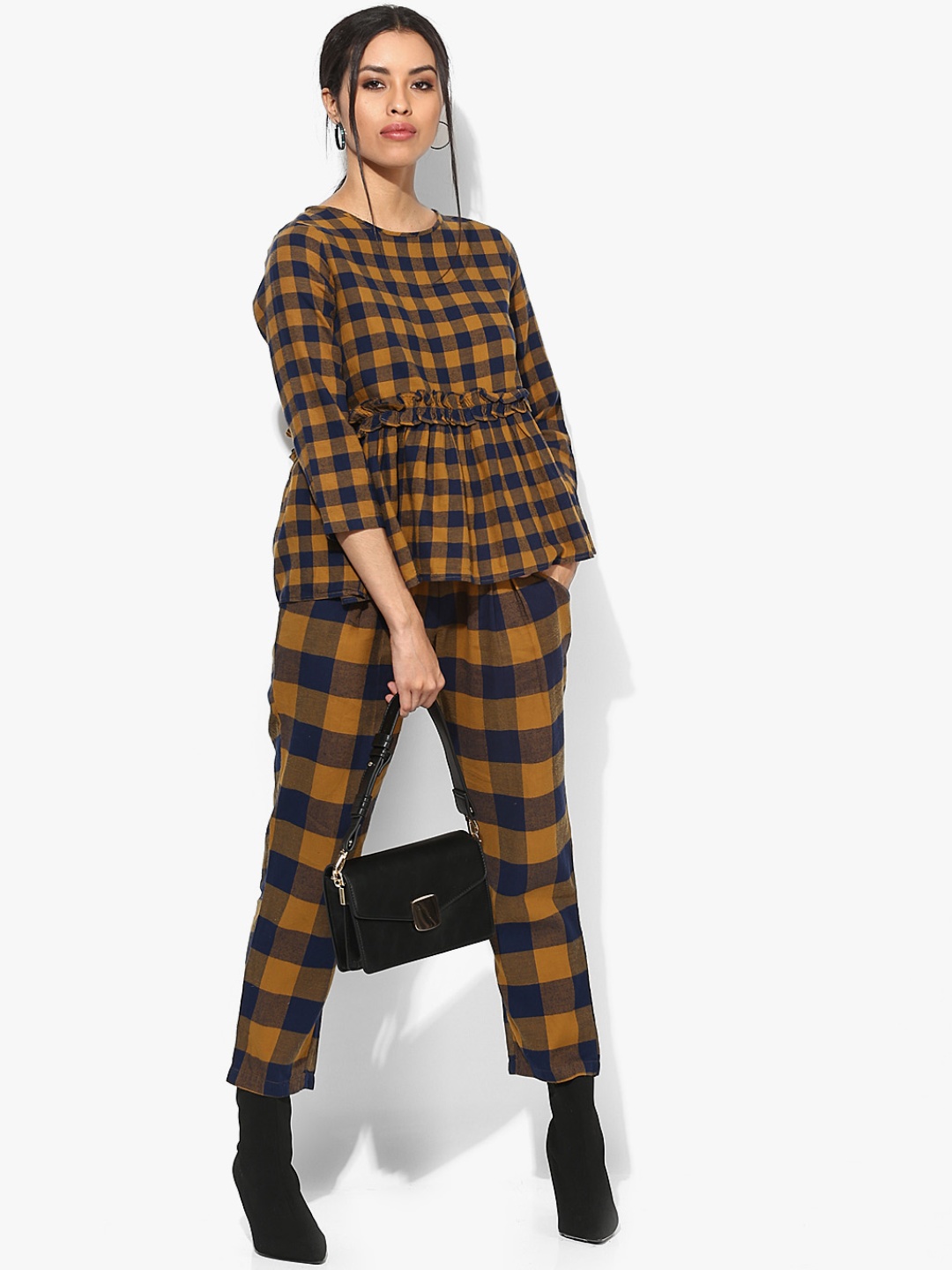 

Mustard Yellow Checked Regular Fit Coloured Pants