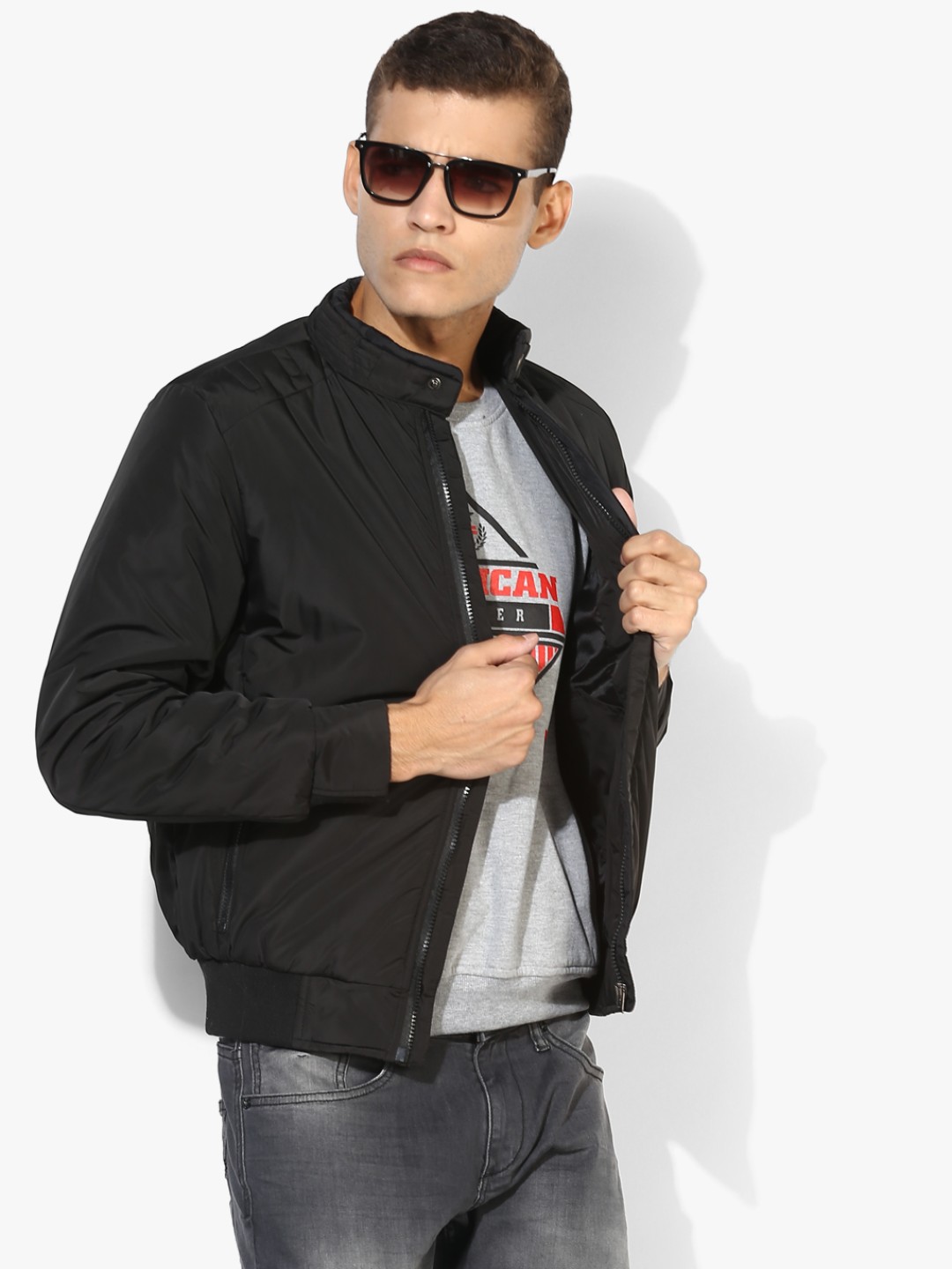 

Black Solid Casual Tailored Jacket