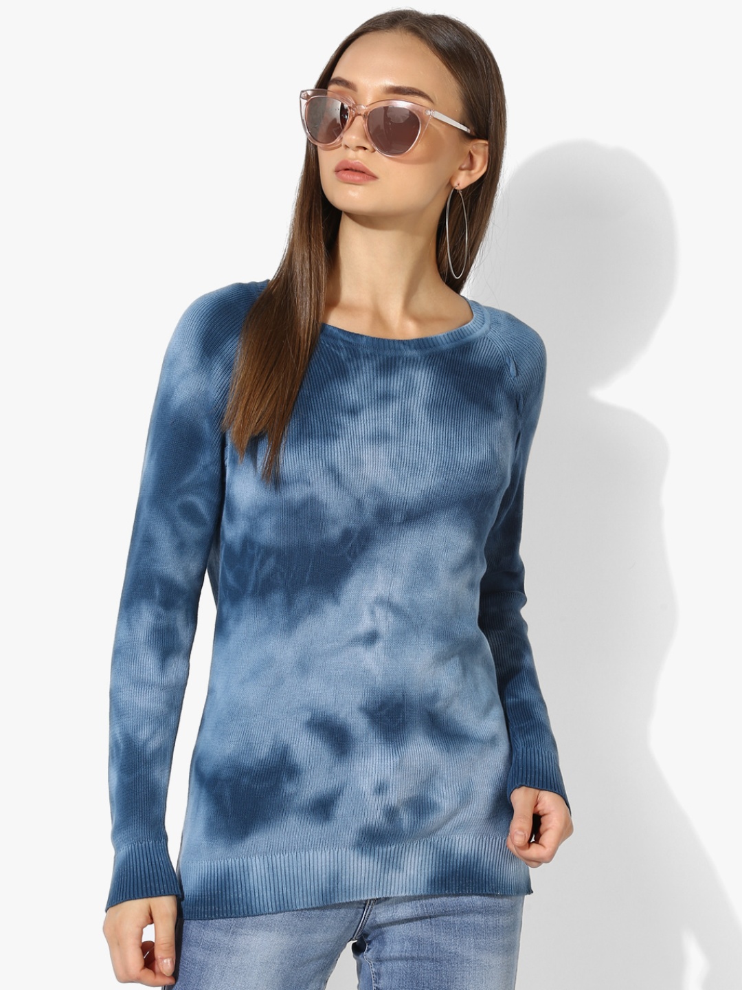 

Blue Tyed Sweater