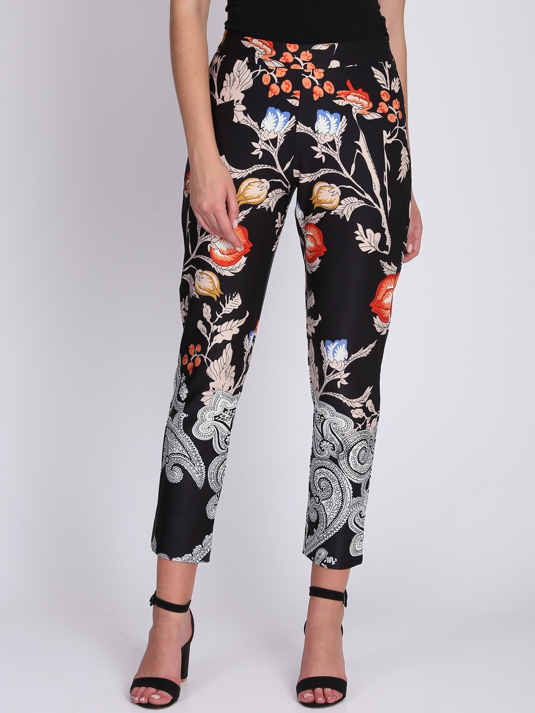 

NIZA Women Black Regular Fit Printed Regular Trousers