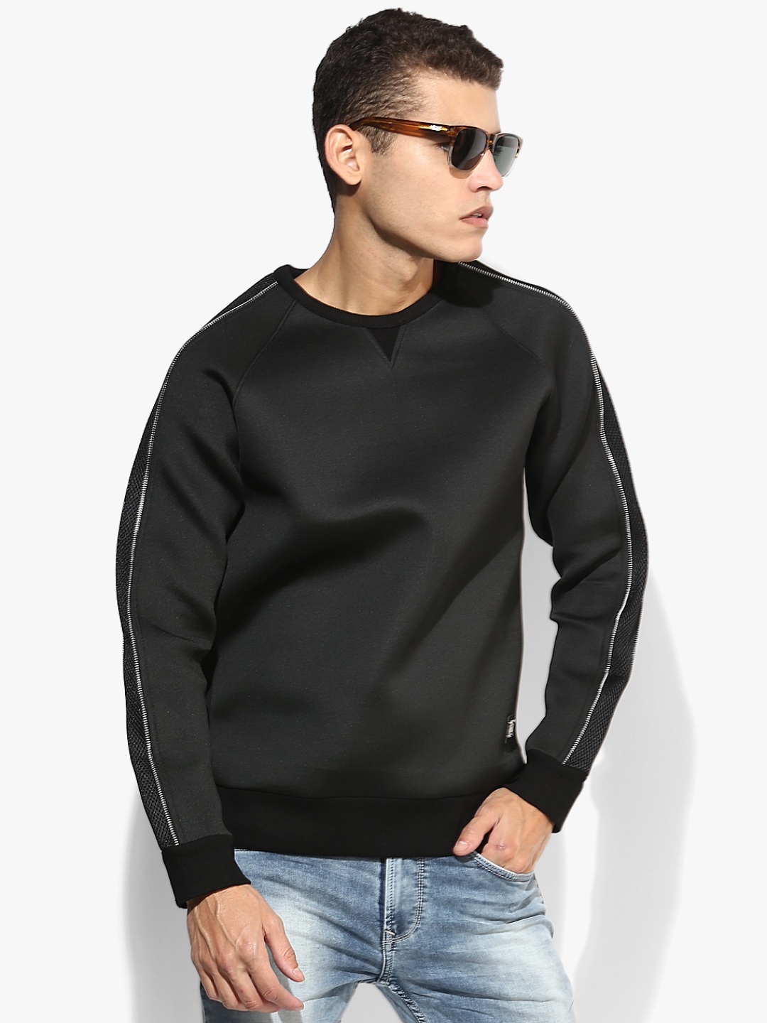 

Black Solid Sweatshirt
