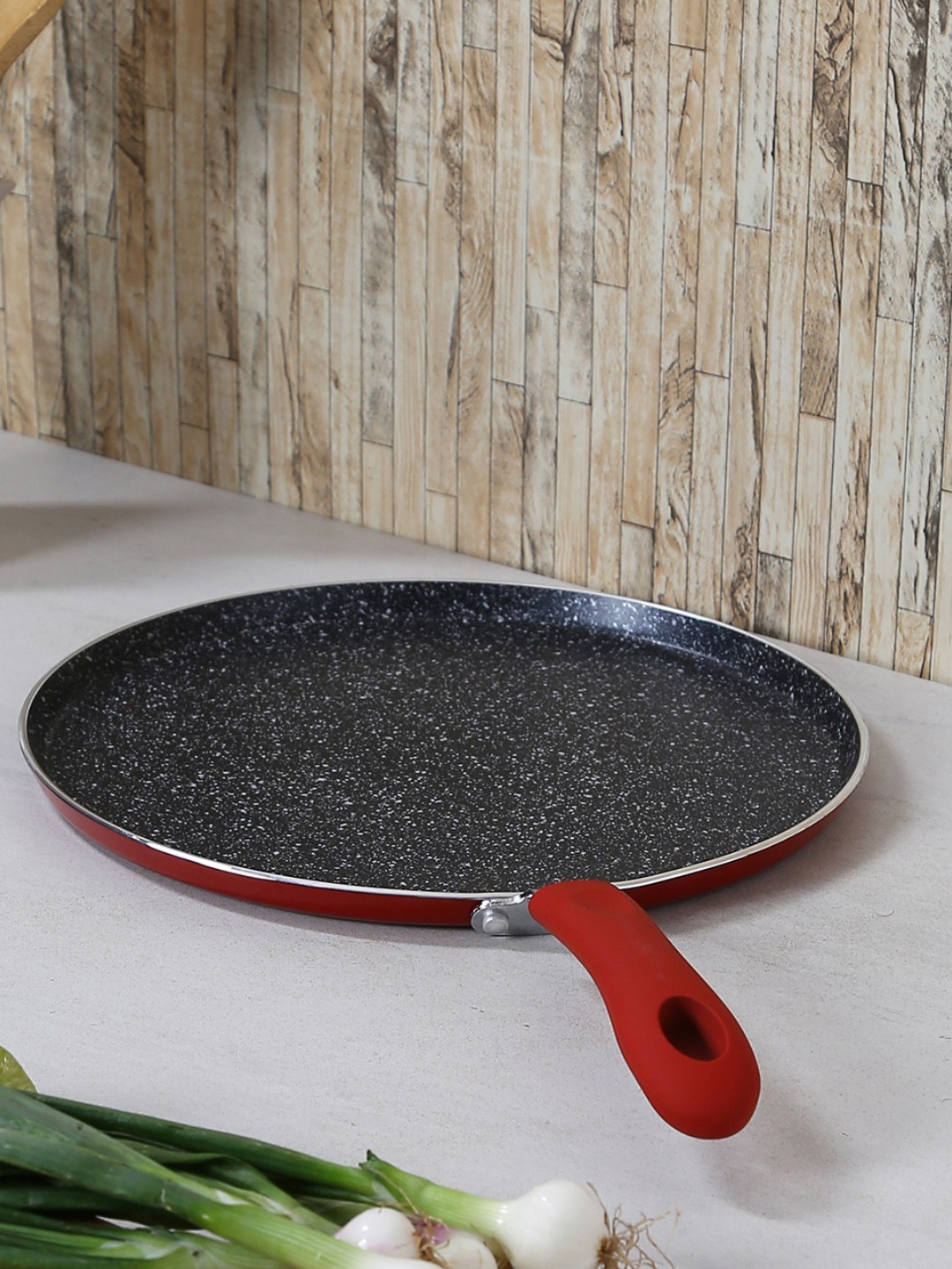 

BERGNER Red & Black Tava