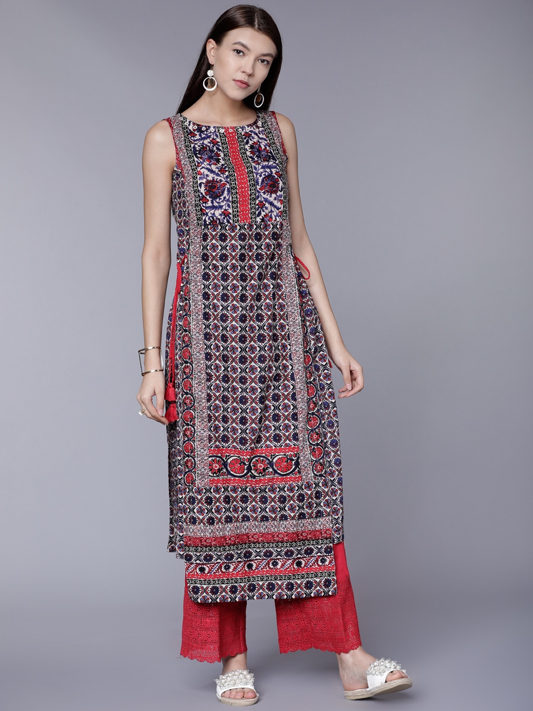 

Vishudh Women Blue & Red Printed Kurta with Palazzos