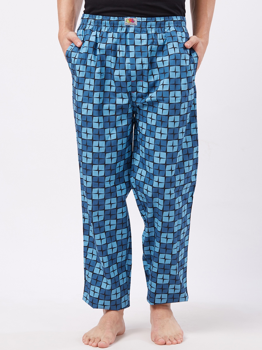 

Fruit of the Loom Men Blue and Black Printed Pyjamas MPP01