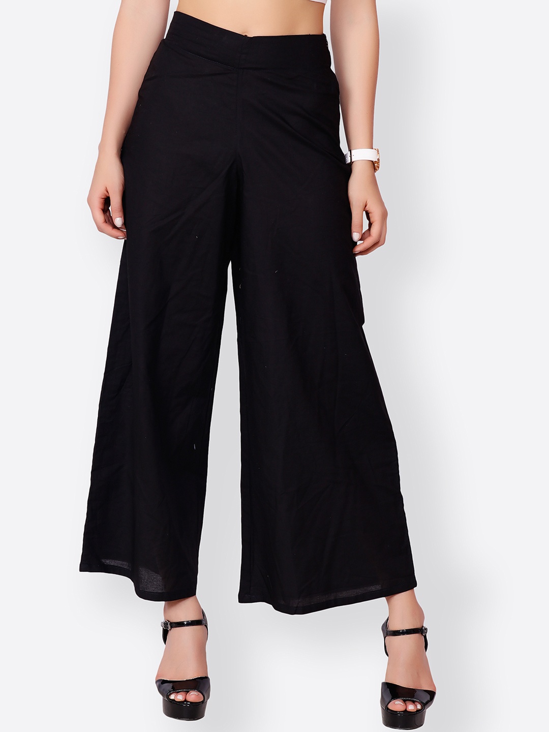 

SCORPIUS Women Black Solid Wide Leg Palazzos