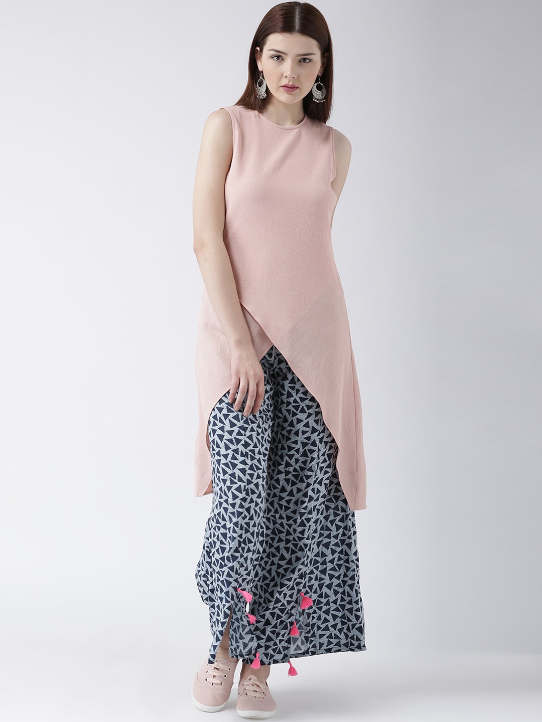 

DODO & MOA Women Peach-Coloured Solid Fit and Flare Dress