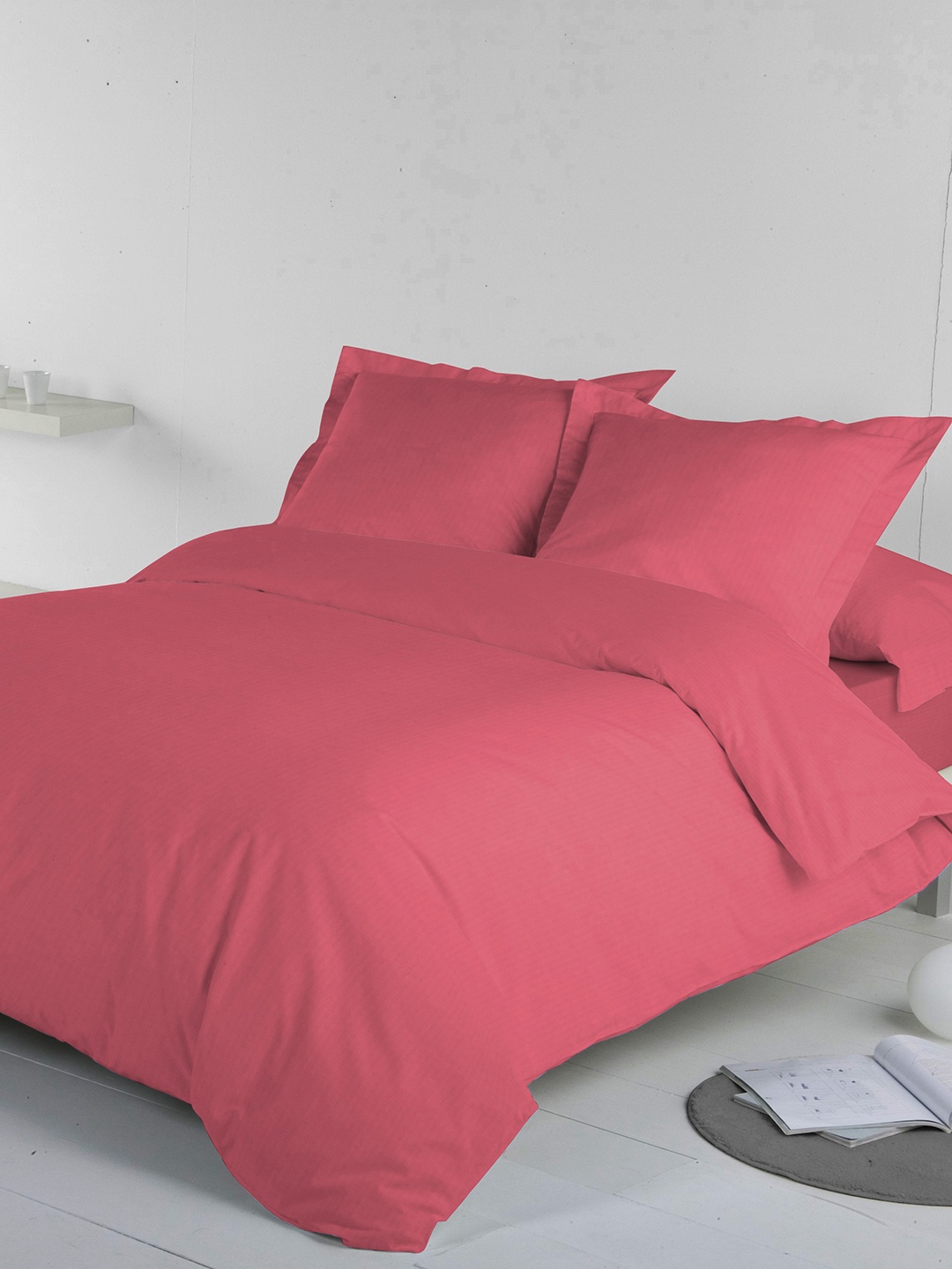DDecor Pink Flat 400 TC Cotton 1 King Bedsheet with 2 Pillow Covers