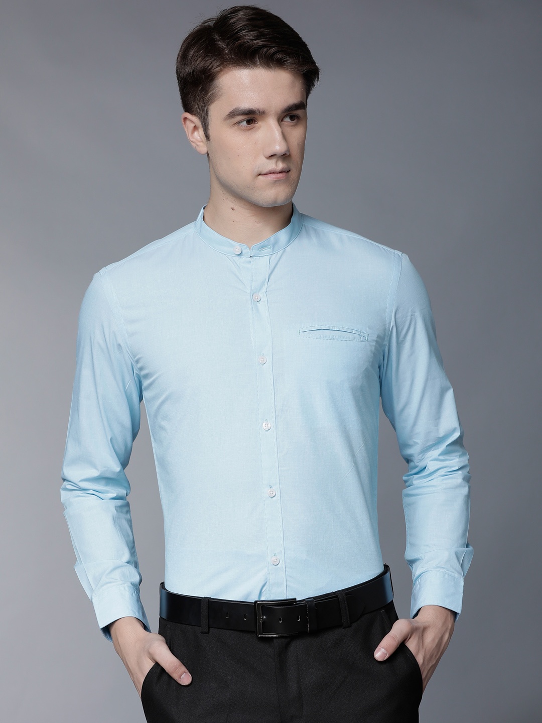 

Black coffee Men Blue Slim Fit Solid Formal Shirt