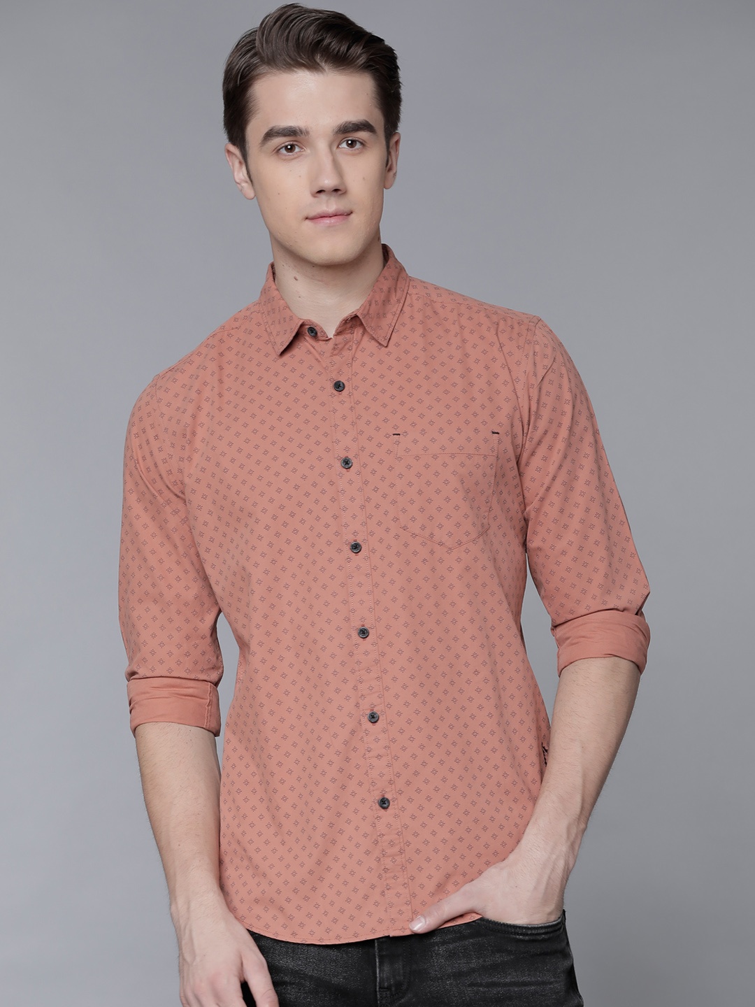 

LOCOMOTIVE Men Rust Red Slim Fit Printed Casual Shirt