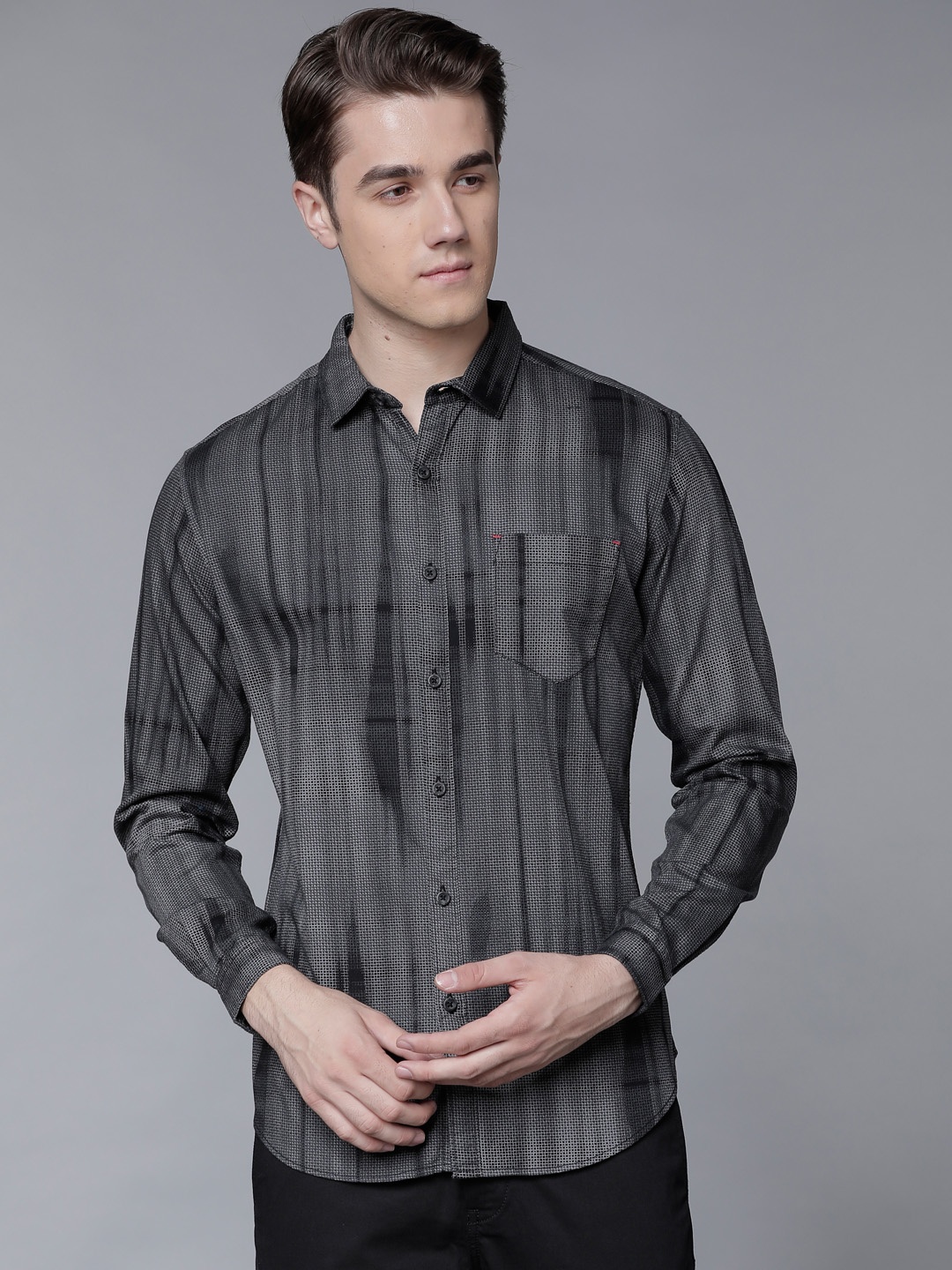 

LOCOMOTIVE Men Black & Grey Slim Fit Printed Casual Shirt