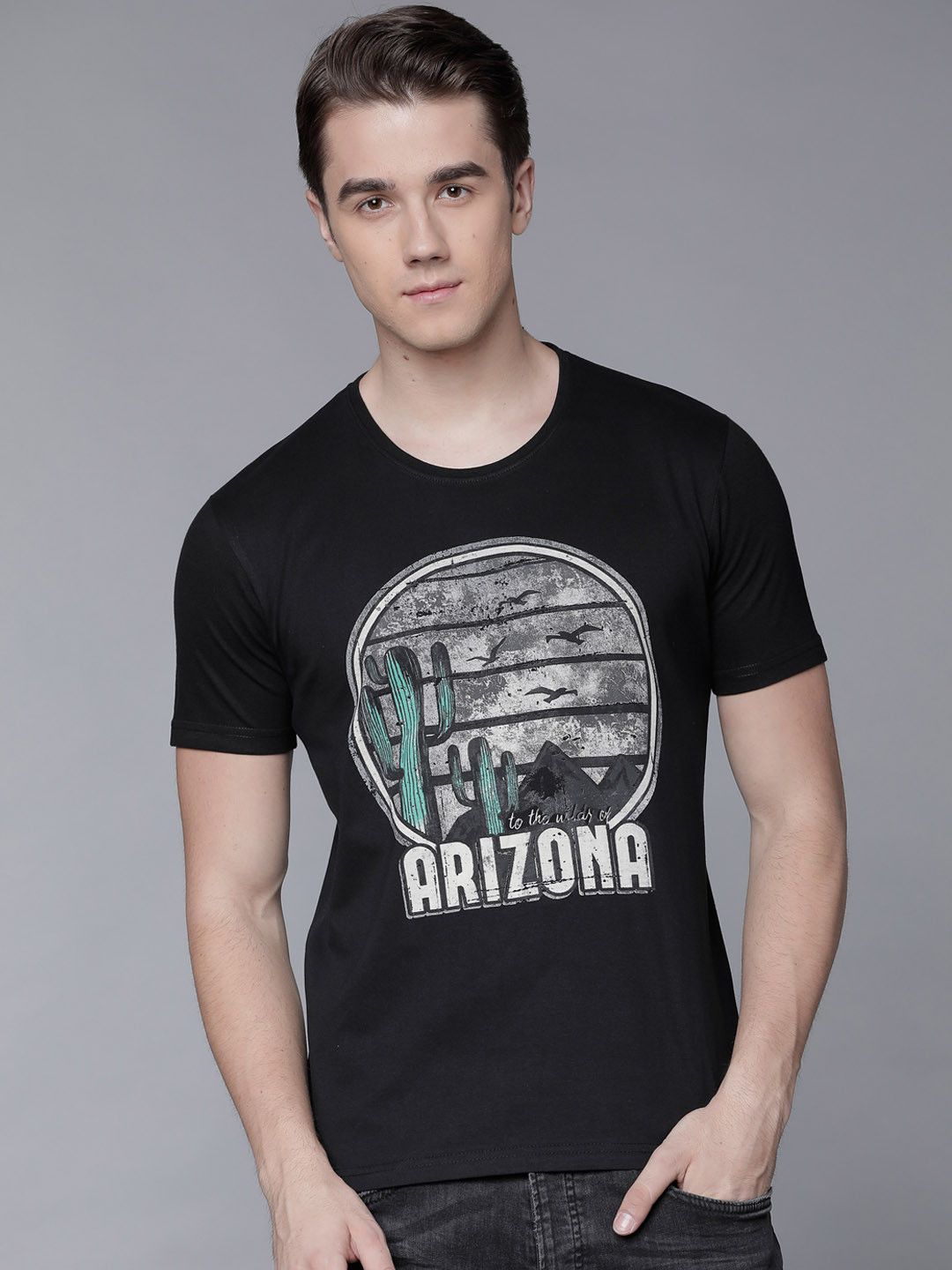 

LOCOMOTIVE Men Black Solid Round Neck T-shirt