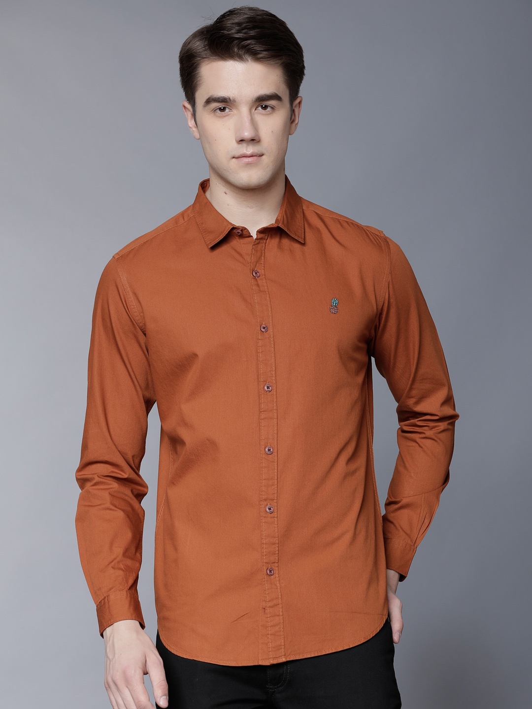 

LOCOMOTIVE Men Brown Slim Fit Solid Casual Shirt