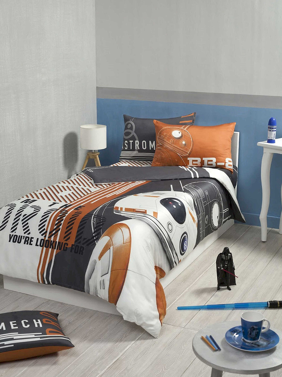 

DDecor Multicoloured Typography Flat 210 TC Cotton 1 Queen Bedsheet with 2 Pillow Covers, Multi