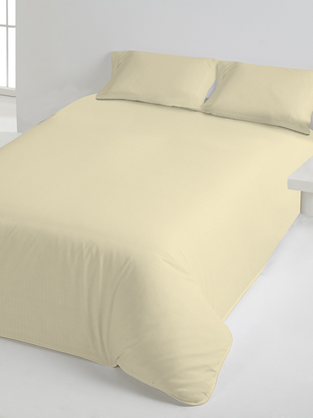 DDecor Cream-Coloured Solid Flat 400 TC Cotton 1 Single Bedsheet with 1 Pillow Covers