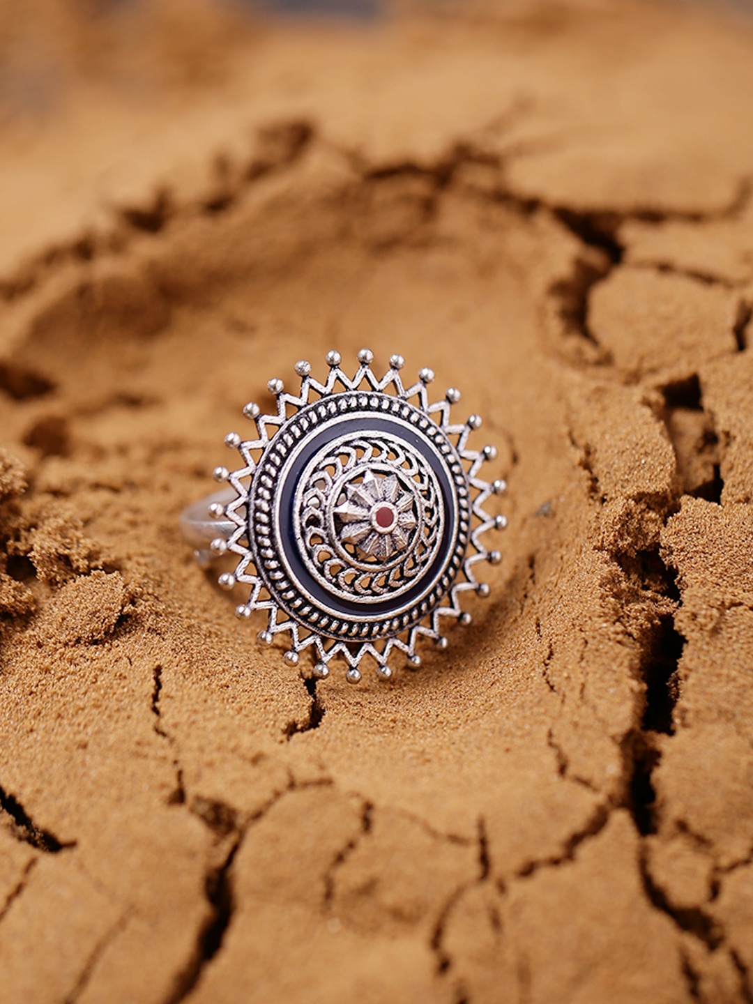 

Voylla Women Silver-Toned Ring