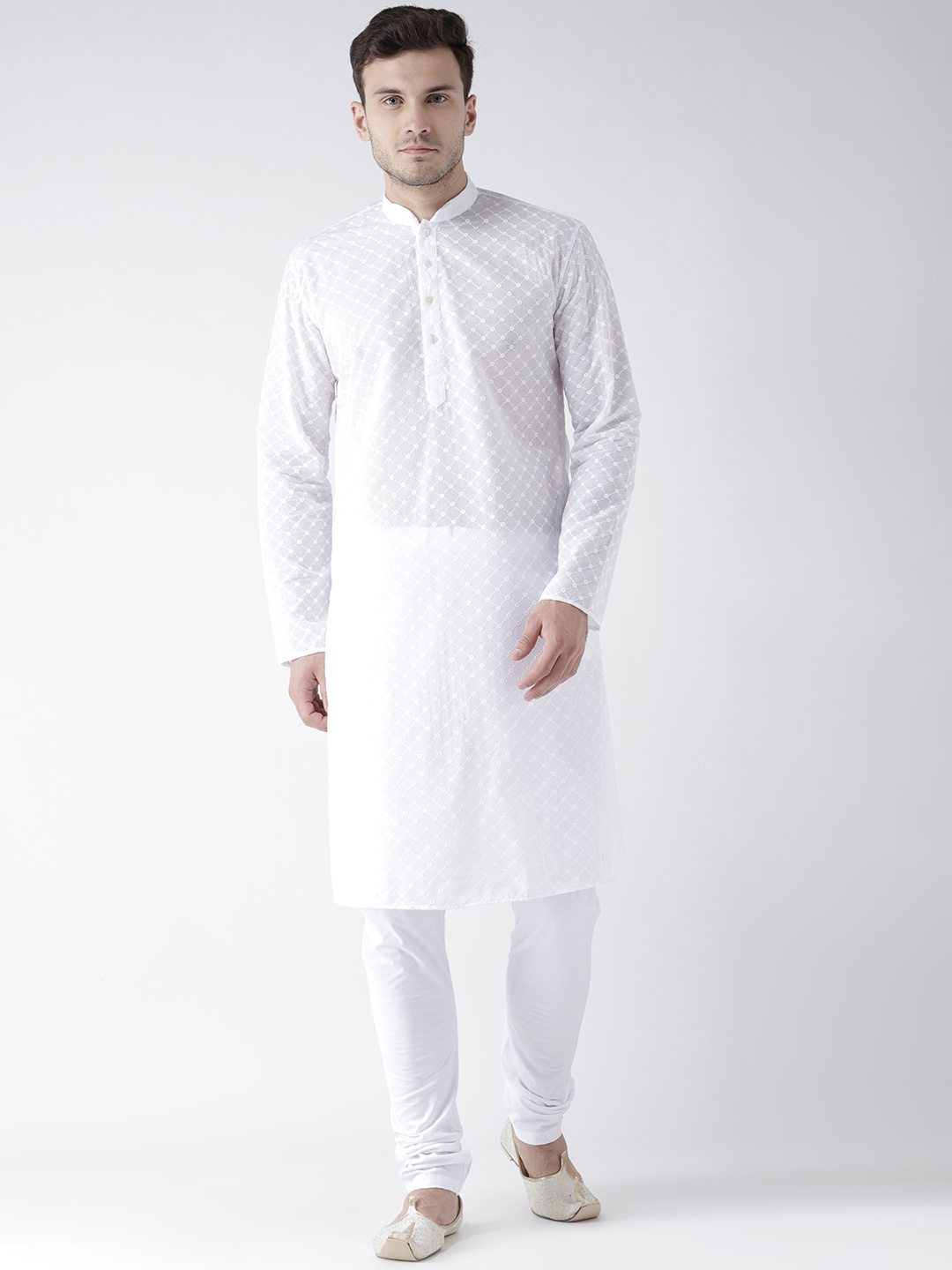 

KISAH Men White Embroidered Kurta with Churidar