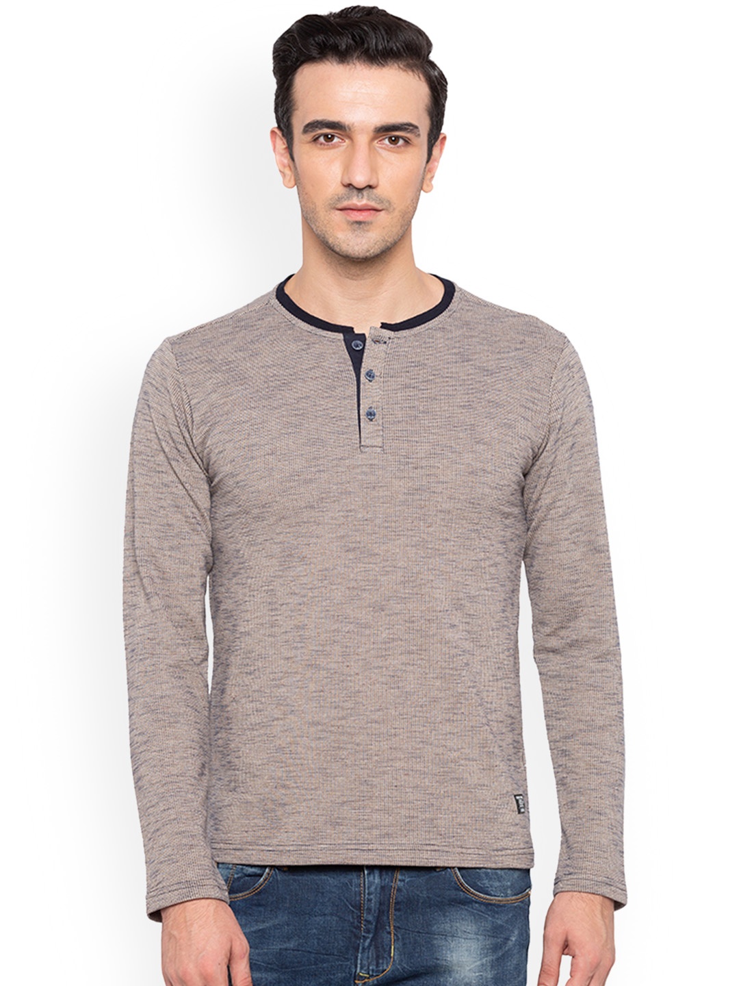 

Status Quo Men Grey Solid Henley Neck T-shirt