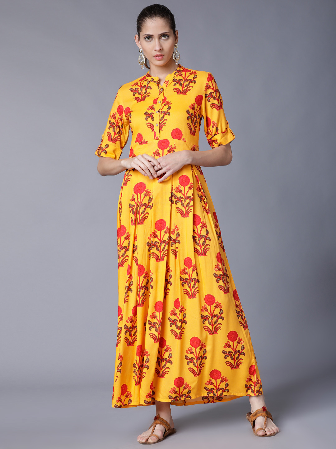 

Vishudh Women Yellow Printed Maxi Dress
