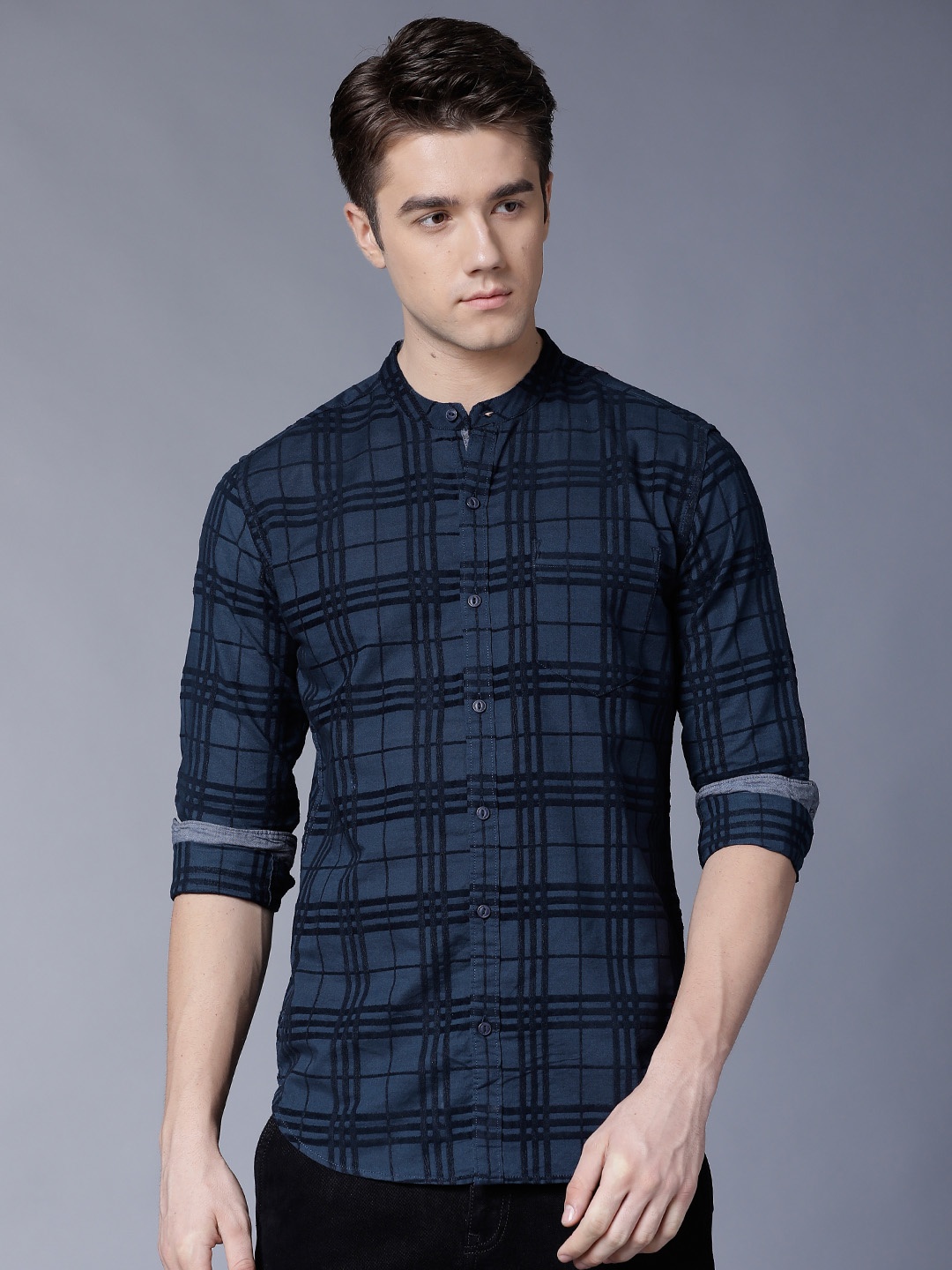 

LOCOMOTIVE Men Navy Blue Slim Fit Checked Casual Shirt