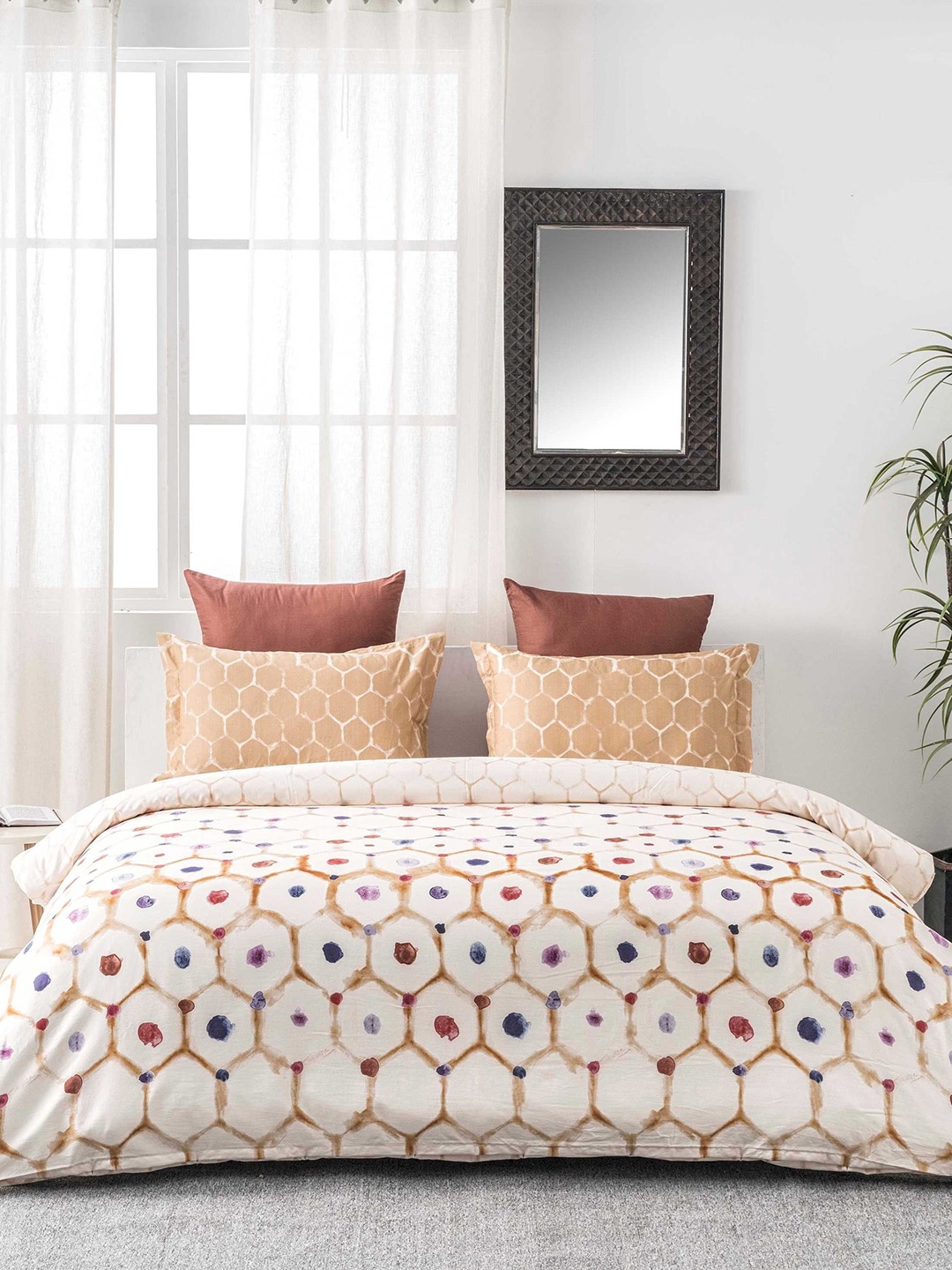 

DDecor White Geometric Flat 130 TC Cotton 1 Single Bedsheet with 1 Pillow Covers